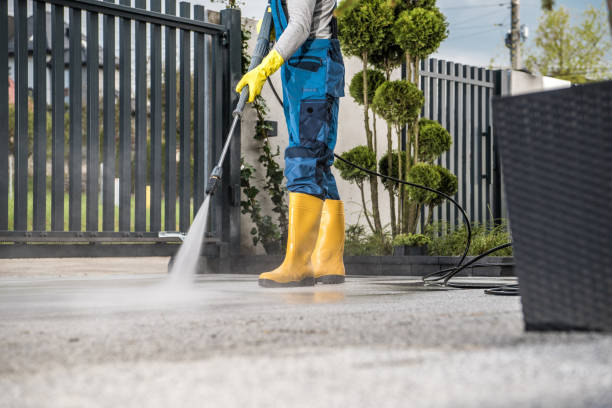 Best Parking Lot and Garage Cleaning  in Shiner, TX